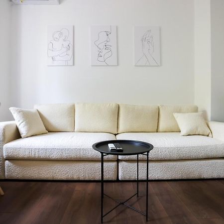 "Middlenest" Central Apartment Tirana Bagian luar foto