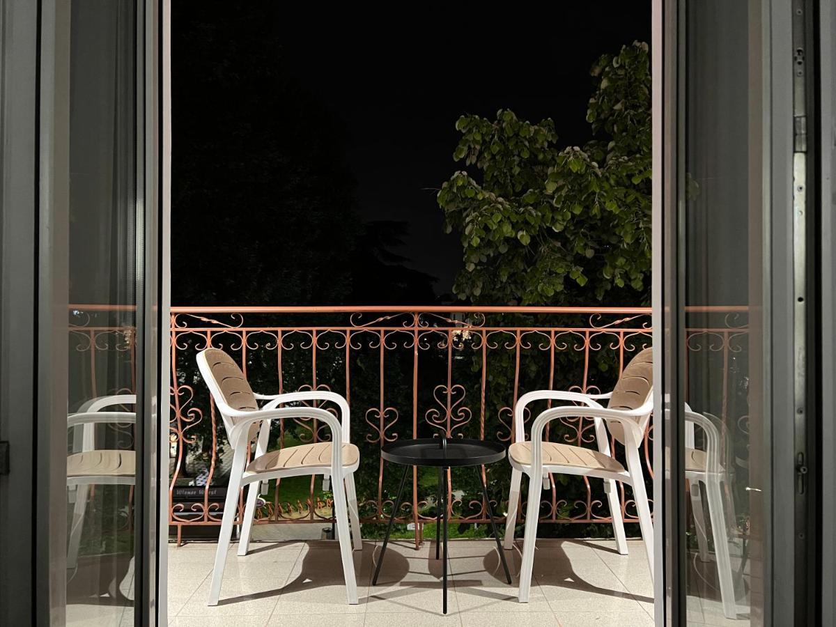 "Middlenest" Central Apartment Tirana Bagian luar foto